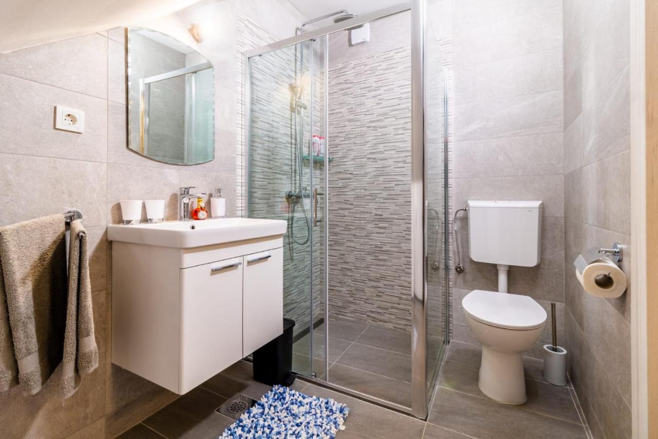 Studio Apartman Mirela Kastel Stafilic Kaštela Exterior foto